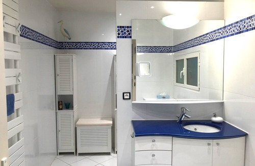 Loupiac Cama Y Desayuno | Comfortable room