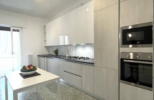 Municipio 2 Apartamento | COMFORTABLE ROOMS, MODERN APARTMENT A FEW MINUTES FROM THE HISTORIC CENTER