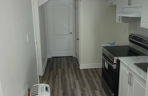 Grand River South Casa | Comfortable studio basement near KW airport and Chicopee