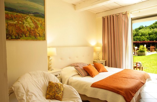 Forcalquier Casa | Comfortable studio in Provencal farmhouse with pool & spa