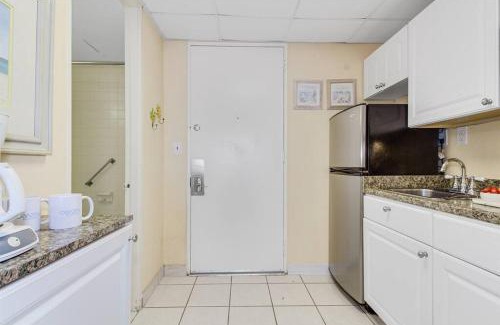 Myrtle Beach Apartamento | Comfortable Studio Suite with Full Kitchen! SJI 212
