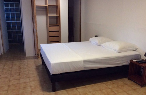 Le Gosier Casa | Comfortable T1 in gîte with 2 other accommodations - a studio and a T1