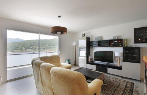 Aix-les-Bains Apartamento | Comfortable T3 with terrace and garage!