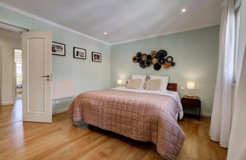 Penha de Franca Casa | Comfortable Town House in Quiet Area by LovelyStay