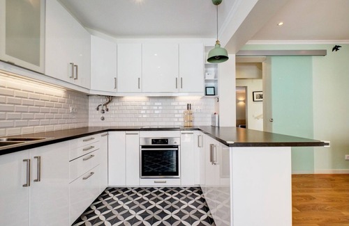 Penha de Franca Casa | Comfortable Town House in Quiet Area by LovelyStay