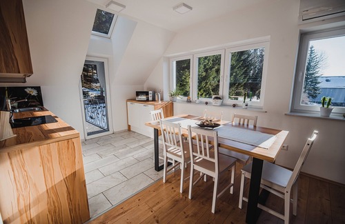 Preddvor Apartamento | Comfortable two bedroom apartment Rozalija - Lavanda