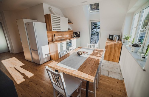 Preddvor Apartamento | Comfortable two bedroom apartment Rozalija - Lavanda
