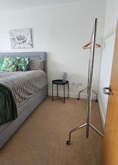 Dudden Hill Apartamento | Comfortable Two Bedroom Flat For 6 People's