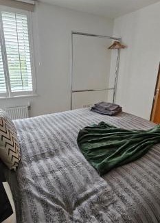 Dudden Hill Apartamento | Comfortable Two Bedroom Flat For 6 People's