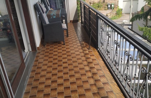 Gocklingen Apartamento | Comfortable vacation apartment, 95 square meters, large south-facing balcony
