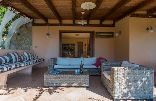Eden Rock Villa | Cómoda villa con vistas al mar
