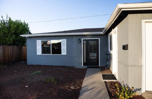 Willow Glen South - Lincoln Glen Apartamento | Comfortable Willow Glen Home w Central AC&Heater
