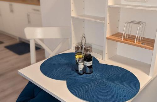 Asten Apartamento | Comfortable Worker Studio - Free Parking