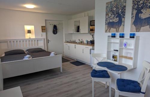 Asten Apartamento | Comfortable Worker Studio - Free Parking