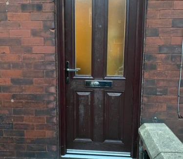Bolton Apartamento | Comfortably furnished 2 bedroom home in Bolton
