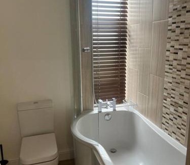 Bolton Apartamento | Comfortably furnished 2 bedroom home in Bolton
