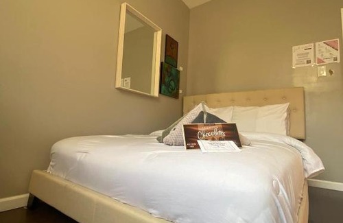 South Philadelphia Apartamento | Comfortably Sleeps up to 14 - High Speed Wifi