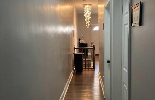 South Philadelphia Apartamento | Comfortably Sleeps up to 14 - High Speed Wifi