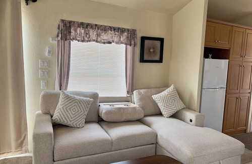Hanford Casa | Comfy 1-bedroom mobile home in Hanford near Downtown