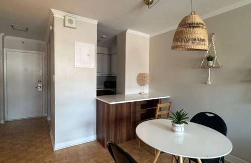 Downtown Montreal Apartamento | Comfy 1 Br Apt in heart of Downtown MTL