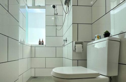Larut Apartamento | Comfy 2 Bedder Retreat Homestay near Taiping Lake Garden with Netflix