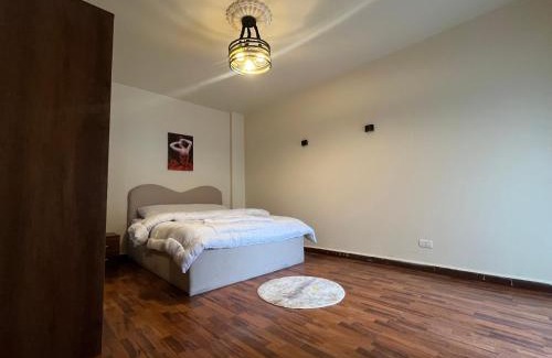 Al Rehab Apartamento | Comfy 2 Bedroom Luxury apartment in Rehab city