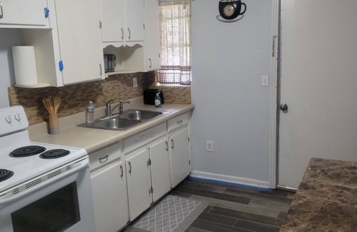 Jacksonville Apartamento | Comfy 2-bedroom unit near Edward Waters College