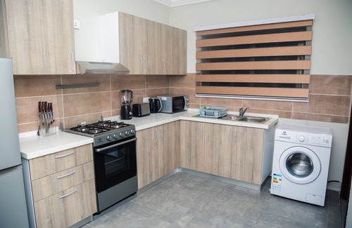 Bouvet Island Apartamento | Comfy 2 bedrooms w/free Wi-Fi (East Airport)