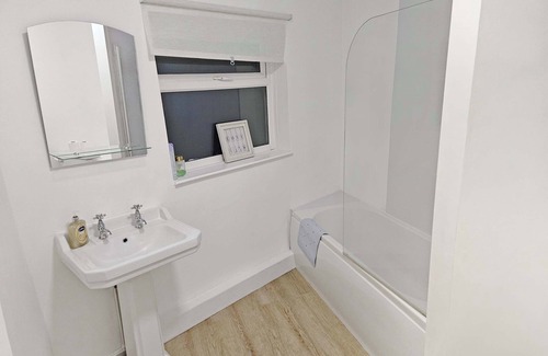 Hanham Apartamento | Comfy 3-Bed Home in Redfield - Near City Centre