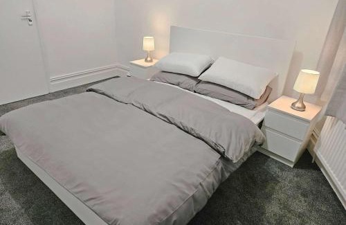 Hanham Apartamento | Comfy 3-Bed Home in Redfield - Near City Centre