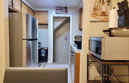 Detroit Casa | Comfy 3 Bedroom Detroit Getaway-