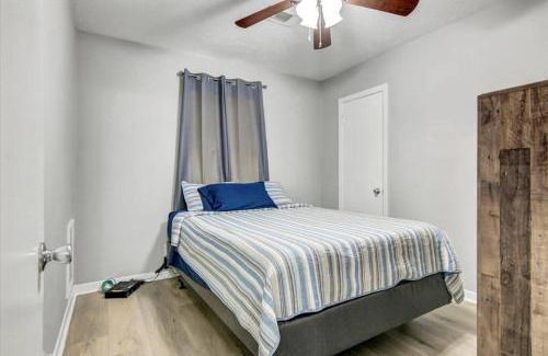 Bridge City Casa | Comfy 3 bedroom home w/fenced yard