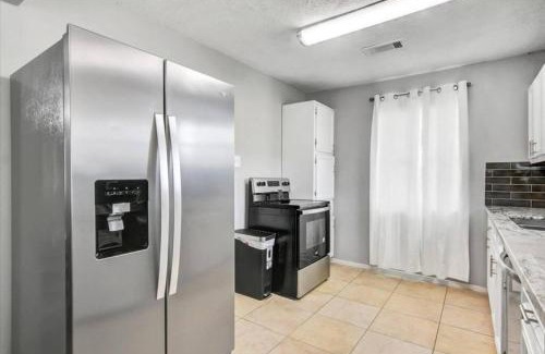 Bridge City Casa | Comfy 3 bedroom home w/fenced yard