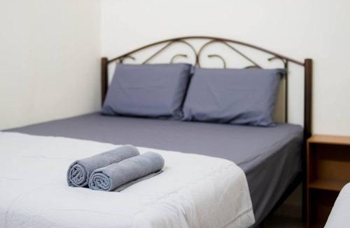 Asam Kumbang Casa | Comfy 4BR Terrace House Homestay with Netflix and Games