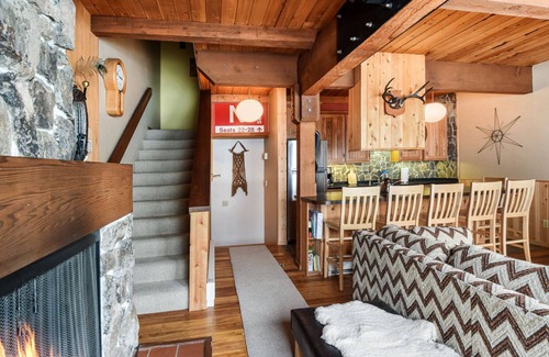 Olympic Valley Casa | Comfy Alpine Meadows | Endless fun