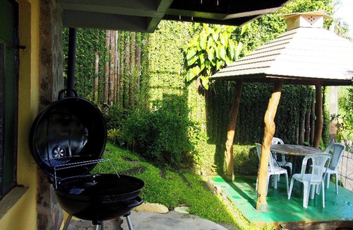 Tagaytay Cabina | Comfy and homey suite with kitchen and gazebos
