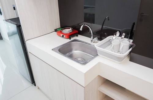 Serpong Apartamento | Comfy and Minimalist Studio Apartment at Tree Park BSD