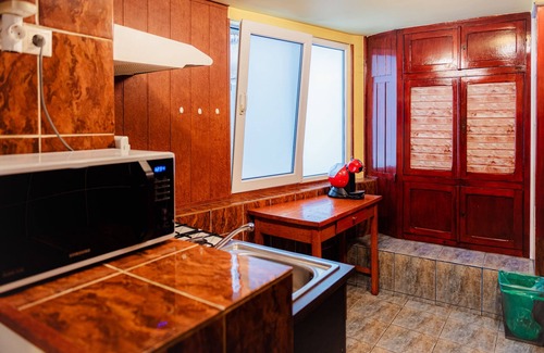 Bucharest City-Centre Apartamento | Comfy Apartment with Private Parking and Netflix