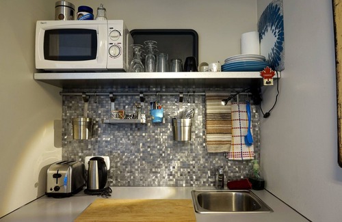 Innri-Njarthvik Apartamento | Camas cómodas, jacuzzi, centro de Keflavik, int. Airp. 7 min. Simplemente una elección inteligente.