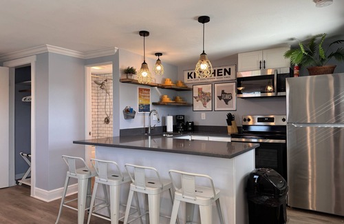 Surfside Beach Casa | Comfy Coastal Cottage Four