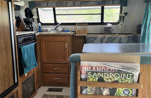 Sandpoint Casa | Comfy, cozy country setting close to all that Sandpoint has offer!