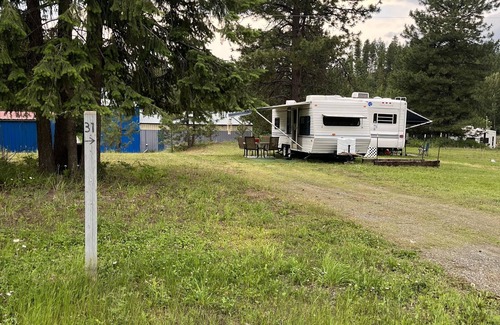 Sandpoint Casa | Comfy, cozy country setting close to all that Sandpoint has offer!