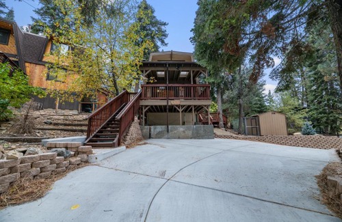 Big Bear Lake Casa | Comfy Cubby - Cozy mountain home in a great location near Bear Mountain Ski Resort
