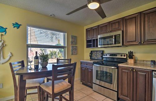 Downtown Dunedin Casa | Comfy Dunedin Escape 1 Block to Main Street!