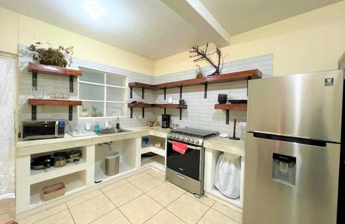 Chimaltenango Apartamento | COMFY. Full internet, kitchen, washer and dryer, Netflix
