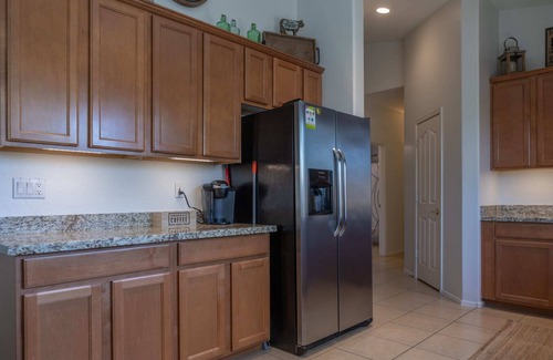 Bell West Ranch Casa | Comfy House, Private Backyard w/ Pool, BBQ, Citrus