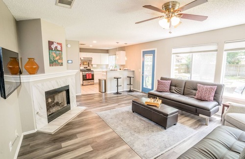 Saxony Casa | ★Comfy & Inviting Pflugerville Home★ Fast Internet