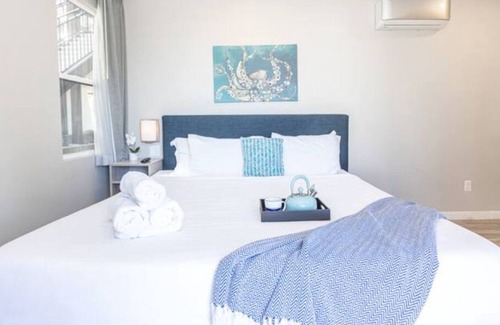 Mission Hills Casa | Comfy King Bed Studio 💎 WiFi+Parking+Walk to All