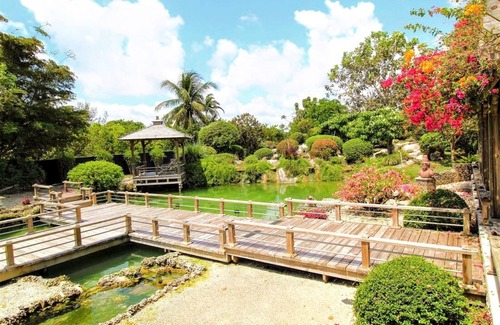 Princeton Casa | Aconchegante Lake House en Lindo Jardín Japonés