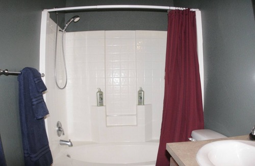 Terrebonne Apartamento | Comfy n Cozy Hideaway that is great for Smith Rock enthusiast just 5 miles away!